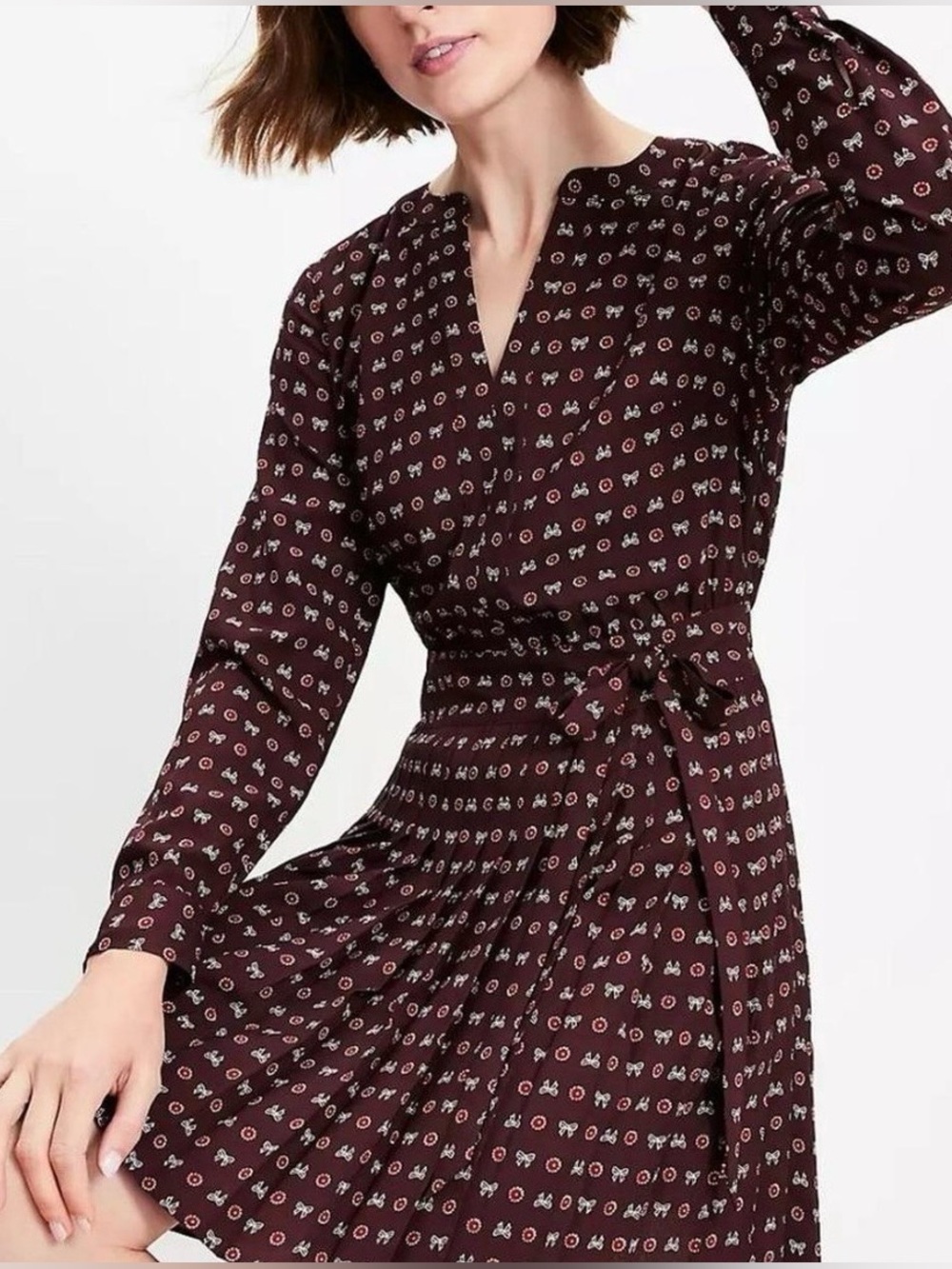 Loft Burgundy Long Sleeve V-Neck Bow Print Pleated Dress